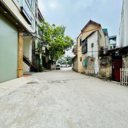 Nhà phân lô trung tâm quận Hoàng Mai, 38m2, 7 tầng tháng máy, MT 5m, ô tô vào nhà, full nội thất,