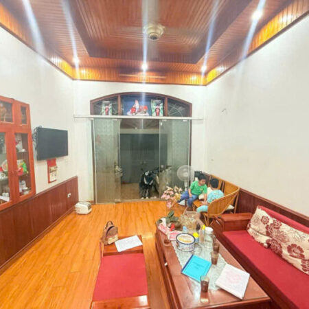 bán nhà Nam từ liêm, mặt ngõ thông, ô tô qua nhà, kinh doanh đỉnh, 55x 4 tầng . Giá 12,2 tỉ