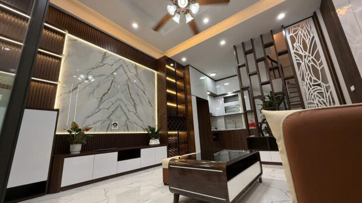 NHÀ ĐẸP HOÀNG MAI NGÕ ÔTÔ CHÁNH XE MÁY. NHÀ ĐẸP CHONG TẦM TAY.