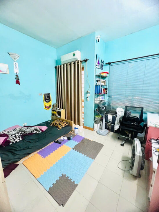 MẶT PHỐ BẠCH ĐẰNG KINH DOANH SẦM UẤT – ÔTÔ TRÁNH.