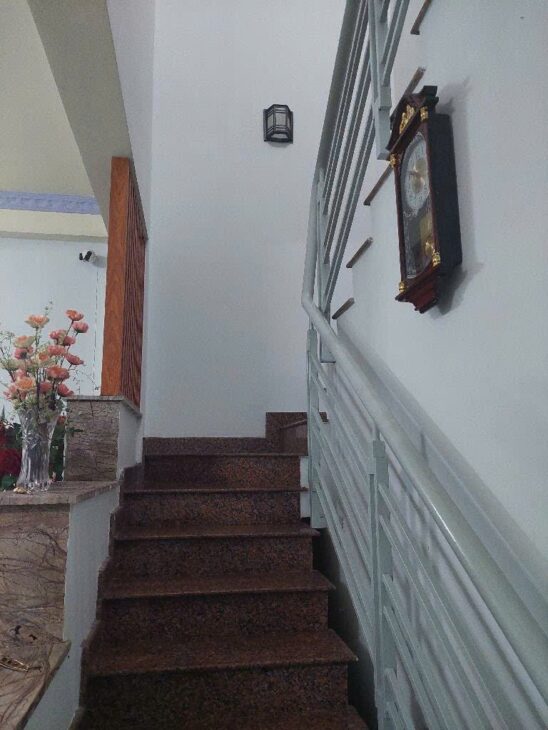 Bán nhà đẹp 1 trệt 1 lầu vị trí Linh Xuân giá chỉ 2,x tỷ.