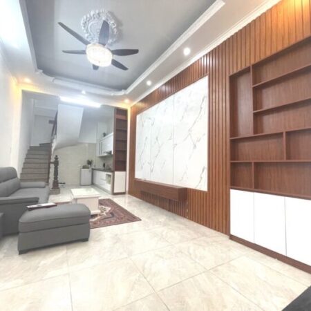 BÁN GẤP – NHÀ PHÁO ĐÀI LÁNG – 5 TẦNG- DT -33/36M2-MT3.5M GIÁ CHỈ 7.8 TỶ