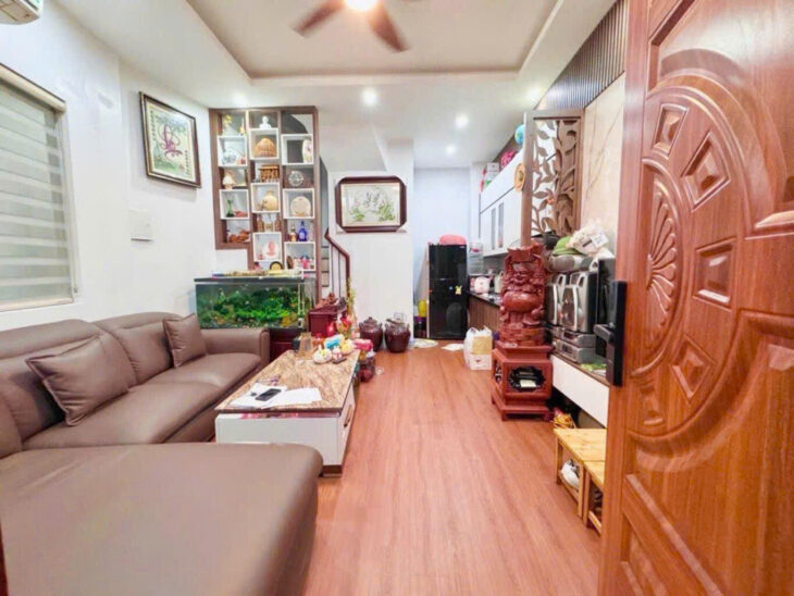 Bán nhà mặt phố Thịnh Quang, Nam Đồng, Đống Đa, 42m², 7.4 tỷ, sổ đỏ