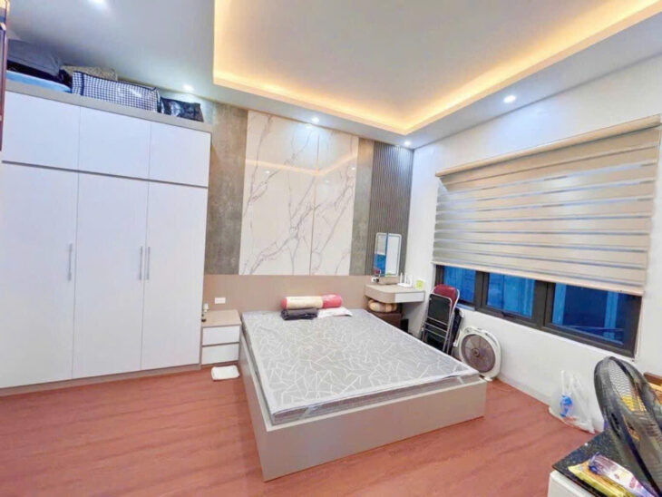 Bán nhà mặt phố Thịnh Quang, Nam Đồng, Đống Đa, 42m², 7.4 tỷ, sổ đỏ