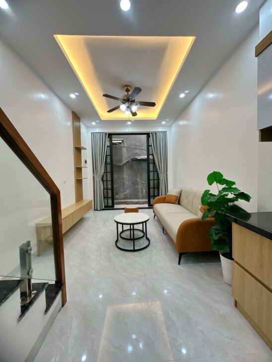 BÁN NHÀ -PHỐ TÔN ĐỨC THẮNG-NHÀ DÂN XÂY MỚI 5TẦNG -DT 26 M2 -MT 3.2m giá chỉ,6 TỶ