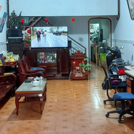 Bán nhà 1 Trệt 1 Lầu trung tâm TP Dĩ An,gần trường THPT Dĩ An,đường xe hơi