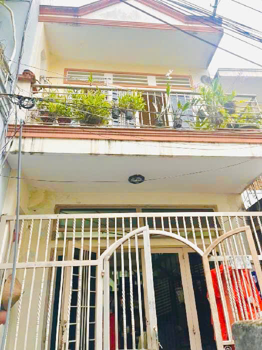 Nhỉnh 4 tỷ có ngay nhà Phan Văn Trị, P7, Gò Vấp, 62m2, 2 tầng BTCT, 3 PN, Sát hẻm xe hơi