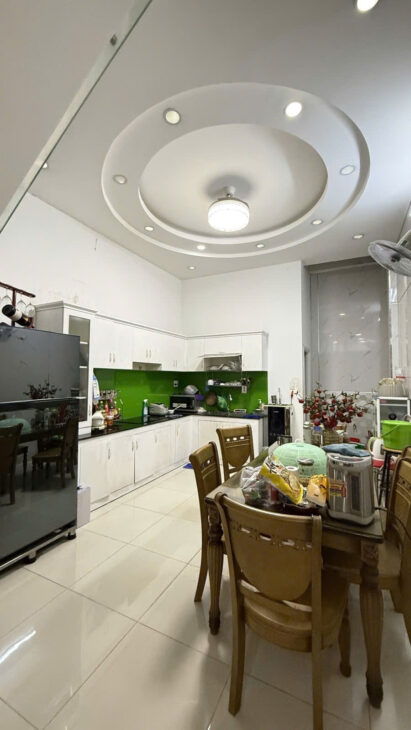 TÂN KỲ TÂN QUÝ DT: 59M2 ( 4 X 15 ) – 4 TẦNG – 4PN – BTCT – HẺM XE HƠI