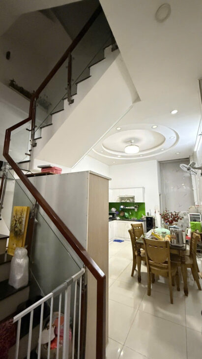 TÂN KỲ TÂN QUÝ DT: 59M2 ( 4 X 15 ) – 4 TẦNG – 4PN – BTCT – HẺM XE HƠI