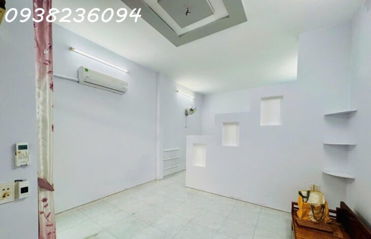 Nhà rộng đẹp 4.5×16, máy lạnh và nhiều nội thất, gần cao Đẳng Điện Lực