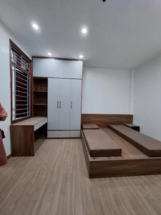 45m 5 tầng 6 ngủ khép kín full nội thất nhà cạnh trường cấp 3 lê lợi bà triệu hà đông giá 8tỷ