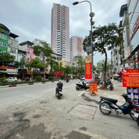 Ô CHỢ DỪA-KHỦNG VỀ DT 52M, CHỈ QUANH 7 TỶ-NỞ HẬU-Ô TÔ GẦN NHÀ-VIEW THOÁNG-FULL NỘI THẤT