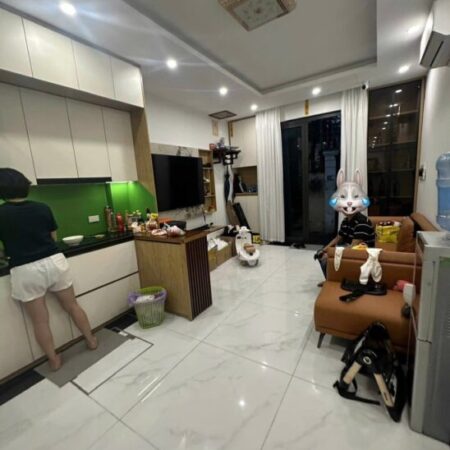 NHÀ ĐẸP PHỐ ÂU CƠ – 1 NHÀ RA PHỐ, NGÕ THÔNG THẲNG TẮP 3 GÁC TRÁNH, 30M OTO – GIÁ 16 TỶ