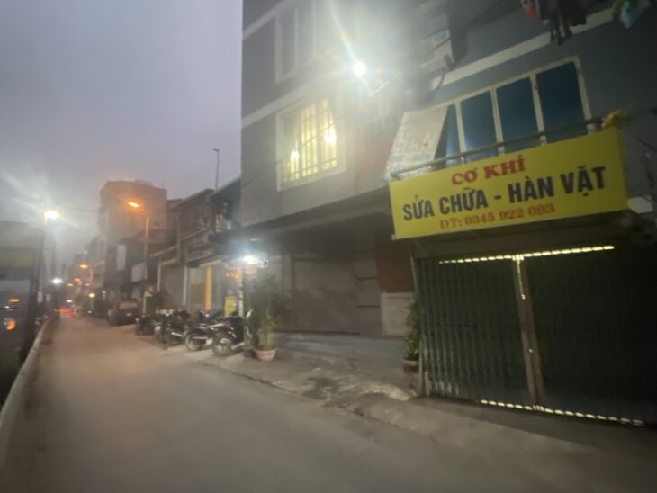 Bán Nhà: Mặt bờ sông Tựu Liệt, 35m2, 2 tầng, oto tránh, kinh doanh. HƠN 6 TỶ