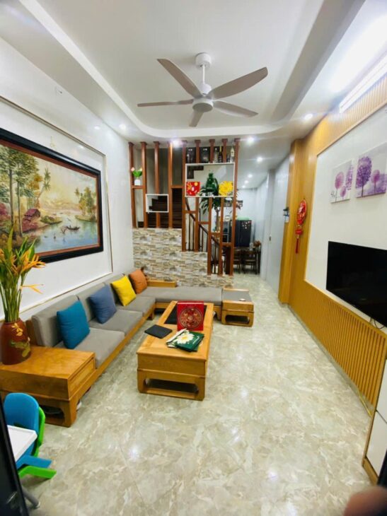 Bán nhà Kim Giang, ô tô đỗ cổng, 10m ra đường ô tô tránh, DT 35m2, nhỉnh 7 tỷ
