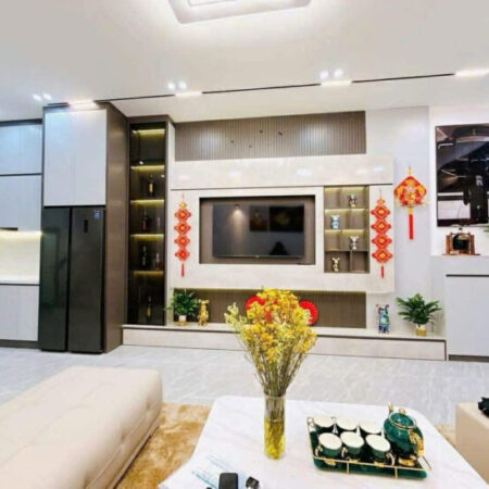 Đống Đa – Khâm Thiên – Ngõ rộng – 35 m – 4 Tầng – 4 PN – 5,5 tỉ.