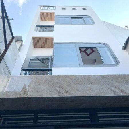 Nhà 4 tầng hẻm cụt đường Âu Dương Lân P3Q8. Giá 4,5 tỷ TL