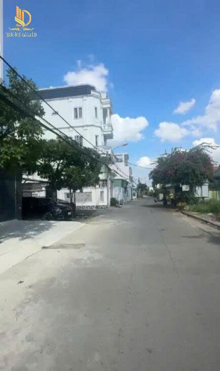 Nhà 3 Tầng 5,3×22 Khu 38hecta Phan Văn Hớn Tân Thới Nhất Q12 10,7 Tỷ bớt Lộc