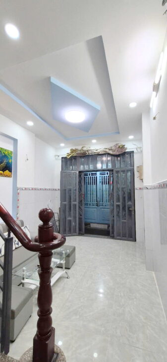 Nhà 4 tầng hẻm Dương Bá Trạc P1Q8. Giá 3,9 tỷ TL Nhà 4 tầng hẻm Dương Bá Trạc P1Q8. Giá 3,9 tỷ TL