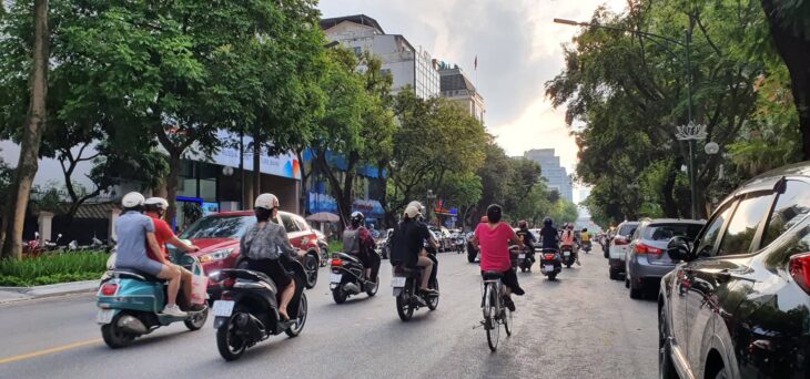 Bán nhà mặt phố Trần Hưng Đạo, Hoàn Kiếm 383m x MT 10m, KD bất chấp, giá 375 tỷ. LH: 0366051369