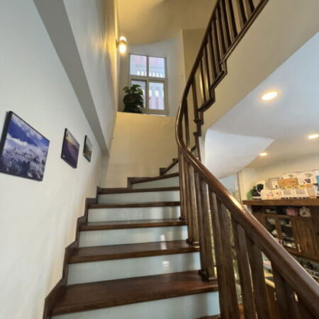 Bán nhà Đội Cấn Ba Đình Diện tích 66mx 4 tầng. giá 18 tỉ