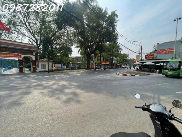 HOT em cần bán mảnh này đại yên , chương mỹ 65,8m nằm trung tâm phường chương mỹ liên hệ em