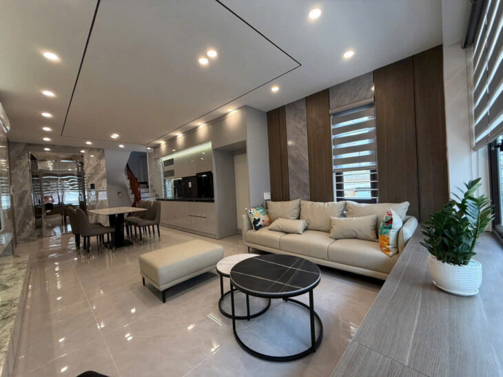 NHÀ MỚI XÂY MỚI KING KONG LÔ GÓC, Ô TÔ VÀO NHÀ – 7 TẦNG THANG MÁY – THẠCH BÀN, LONG BIÊN – HÀ NỘI