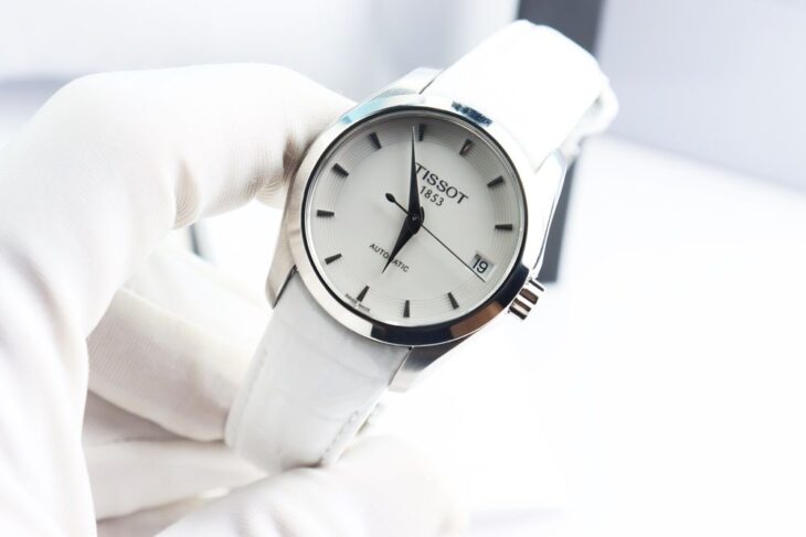 ĐH Nữ : Tissot Couturier T035.207.16.011 .00 dây da, Automatic, Size 32mm, New 99% Fullbox