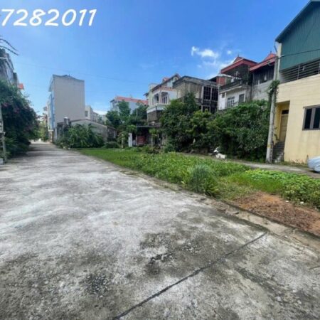 HOT em cần bán mảnh này đại yên , chương mỹ 65,8m nằm trung tâm phường chương mỹ liên hệ em