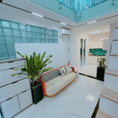 NHÀ ĐIỆN BIÊN PHỦ MỚI ĐẸP – 3 TẦNG – 2 PN – LÔ GÓC THÔNG THOÁNG – CÁCH HẺM XE HƠI 20M – GIÁ CHỈ 3.8