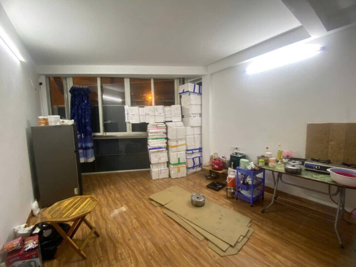 BÁN NHÀ MẶT PHỐ VÕ CHÍ CÔNG – 49M², 5 TẦNG, MẶT TIỀN 7.8M, SỔ ĐỎ CHÍNH CHỦ