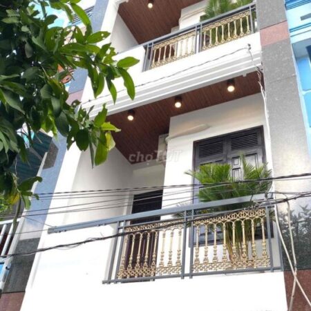 Nhà bán khu víp Phường 5, Gò Vấp, DT 4 x 16, 3 tầng, Đường 6m, Giá hơn 7 tỷ