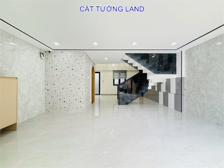 Nhà mới 5.5x15m, 4 tầng đủ nội thất, tại Phan Huy Ích, Phường 12. Giá chỉ 7.2 tỷ