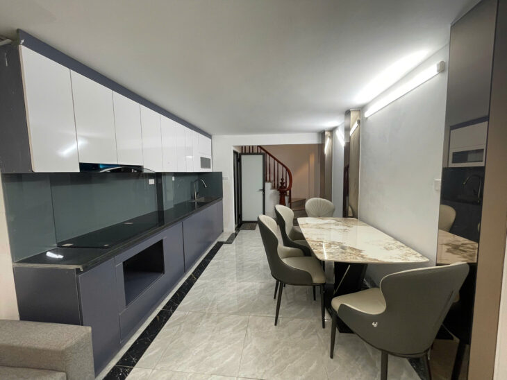 Chính chủ cần bán nhà riêng Khương Trung Thanh Xuân, 30m2, 6 tầng, MT3.2, Giá 6.85 tỷ