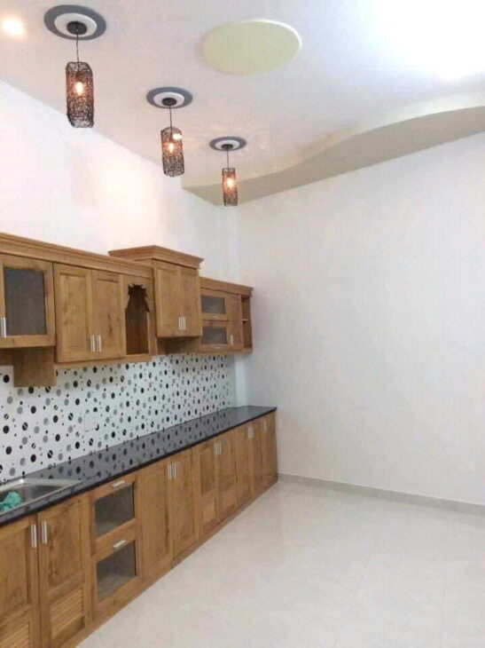 Nhà 2lầu/ST đúc thật SHHC hẻm thông Tám Danh P4Q8