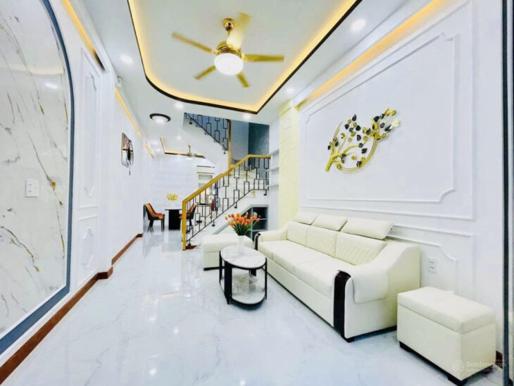 ???? Bán nhà Ngô Gia Tự, Q.10, mới full nội thất, 8.x tỷ!