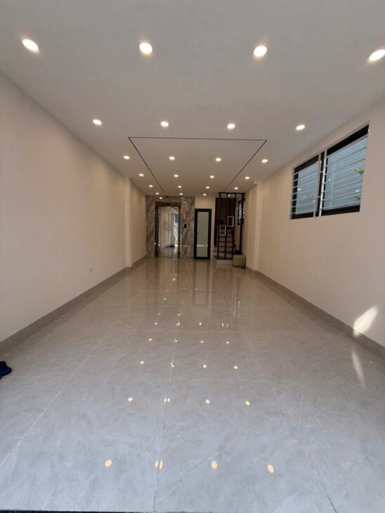 NHÀ MỚI XÂY MỚI KING KONG LÔ GÓC, Ô TÔ VÀO NHÀ – 7 TẦNG THANG MÁY – THẠCH BÀN, LONG BIÊN – HÀ NỘI