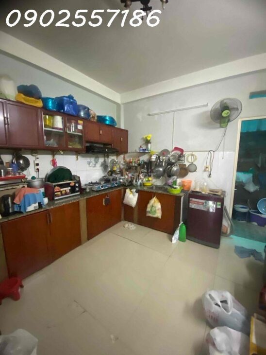 Bán nhà 2 tầng tại Quận 4 – 2PN, 1WC, pháp lý đầy đủ, giá chỉ 1,7 tỷ