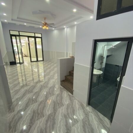 BÁN NHÀ TỈNH LỘ 10 BÌNH TÂN – XE HƠI NGỦ TRONG NHÀ – 3 TẦNG BTCT 115M – 6.1 TỶ