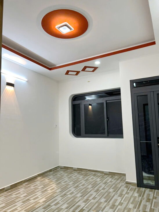 Nhà 4 tầng hẻm cụt đường Âu Dương Lân P3Q8. Giá 4,5 tỷ TL