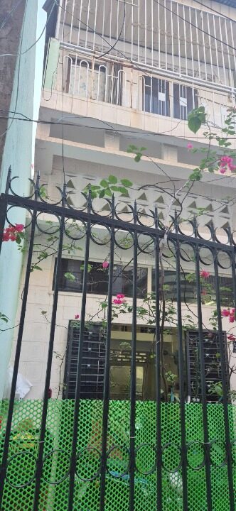 Căn góc 3 tầng nở hậu hẻm Dương Bá Trạc P1Q8. Giá 5 tỷ TL
