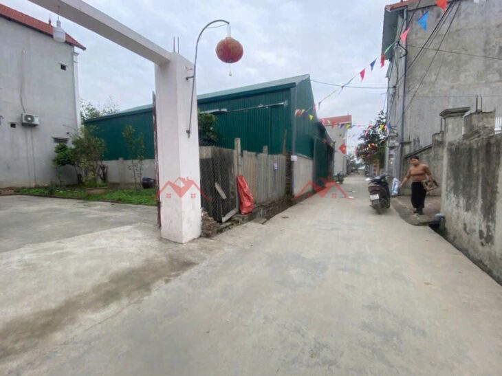 e cần bán lô đất mặt tiền đẹp 70m đất mặt tiền + hậu 5,2m liên hệ em : 0967594106 – 0987282011