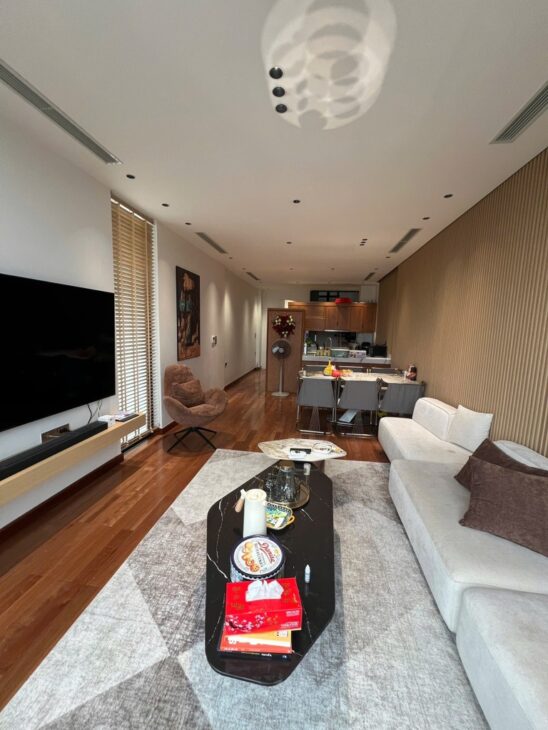 NGUYỄN VĂN CỪ 25 tỷ VỈA HÈ Ô TÔ,THANG MÁY,VIEW HỒ,LONG BIÊN HÀ NỘI