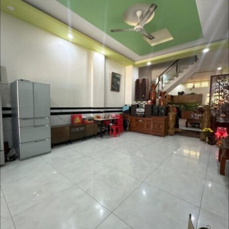 Bán nhà mặt phố Thủ Đức, 105m2, 4 tầng, 15.1 tỷ, sổ hồng