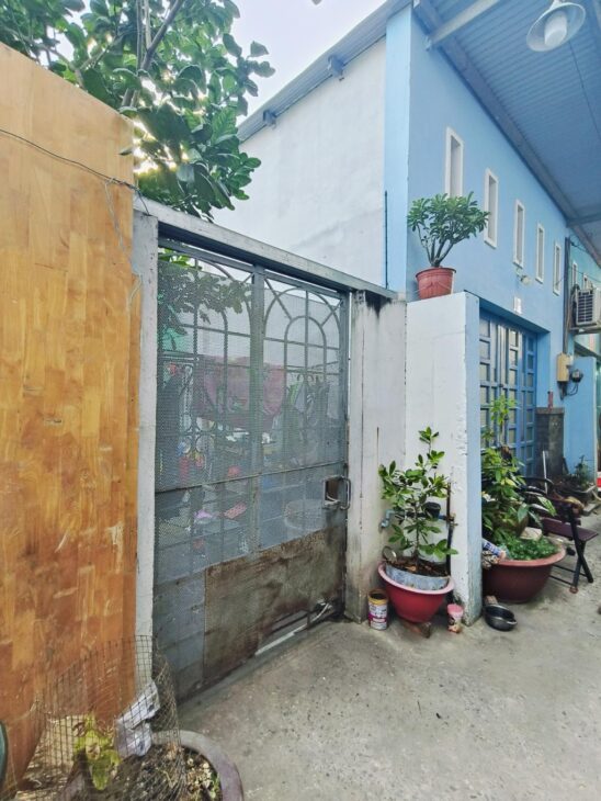 SIÊU HOT! CẦN BÁN RẤT GẤP MẶT TIỀN HẺM NGAY KDC GIA HÒA DT180M2(12 X 15M) 3PN CHỈ 6 TỶ