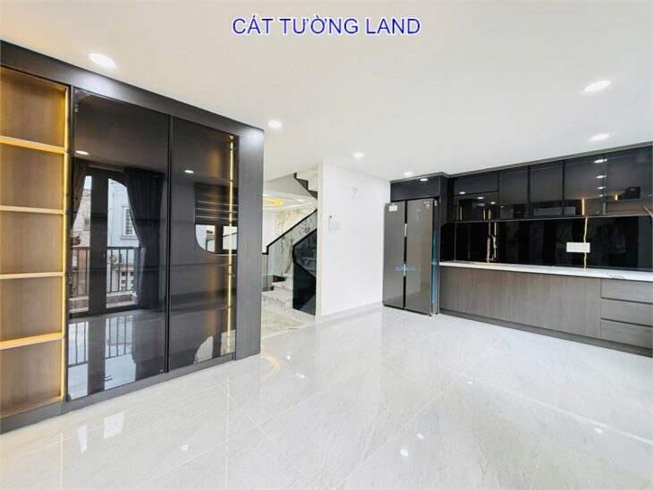 Nhà mới 5.5x15m, 4 tầng đủ nội thất, tại Phan Huy Ích, Phường 12. Giá chỉ 7.2 tỷ