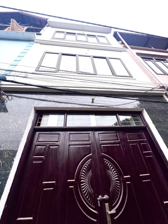 Bán nhà Đẹp thoáng sáng tổ 15 Yên Nghĩa Hà Đông , ngõ thông thoáng 52m2 mặt tiền 4.5m giá rẻ nhất