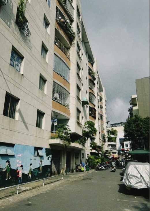 ???? CĂN HỘ 2PN – ĐƯỜNG HOA SỨ – CHỈ 3.599 TỶ – tặng nội thất, có thang ????