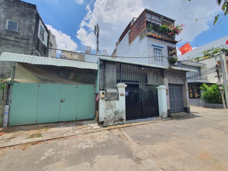 ĐẤT LINH XUÂN VÀI BƯỚC RA. ĐƯỜNG 11. KHU TTHC DĨ AN. VÀ NHIỀU LỢI THẾ . 68.7M2. GIÁ 4.3 TỶ. TL.