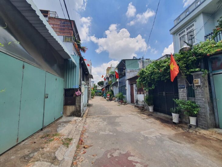 ĐẤT LINH XUÂN VÀI BƯỚC RA. ĐƯỜNG 11. KHU TTHC DĨ AN. VÀ NHIỀU LỢI THẾ . 68.7M2. GIÁ 4.3 TỶ. TL.